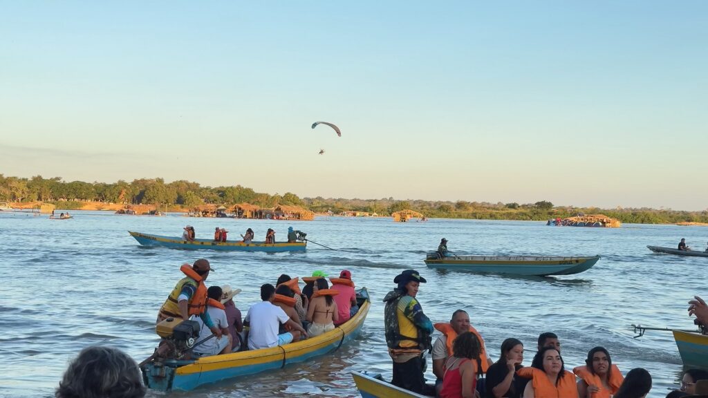 VILA SÃO JOSÉ: DA PACATEZ AO AUGE DO VERÃO CELEBRADO PELOS COMERCIANTES