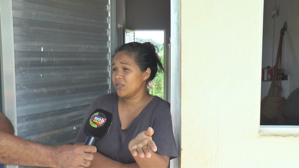  Lili Nalva, mãe recente de um recém-nascido