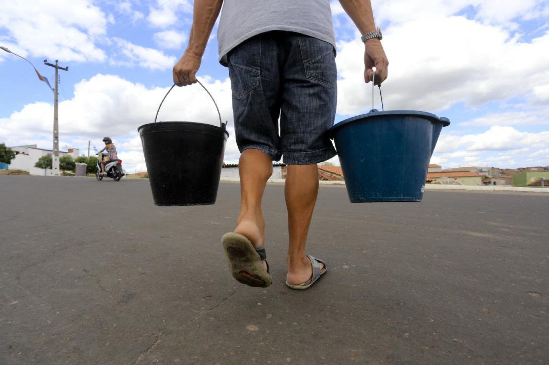 Falta de Água Afeta Moradores do Vale dos Carajás, em Canaã dos Carajás: “Nem o Inverno Acabou e Já São Dias sem Abastecimento”